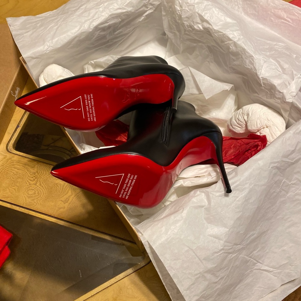 Christian Louboutin 
100mm So Kate Calfskin Booties - Picture 9 of 9